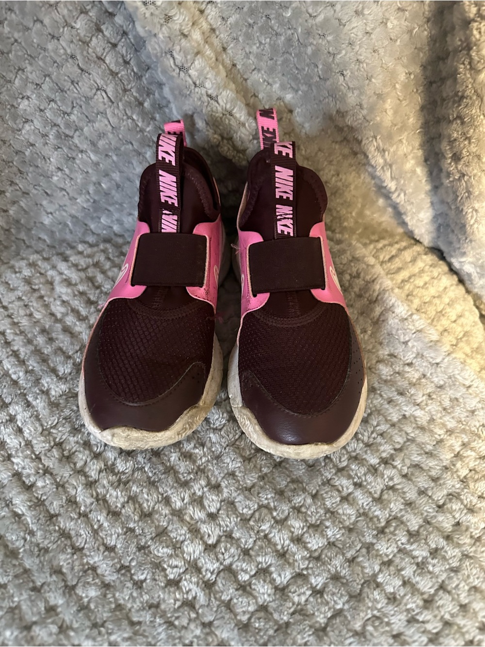 Nike Slip-On Athletic Sneakers in Maroon and Pink Accent